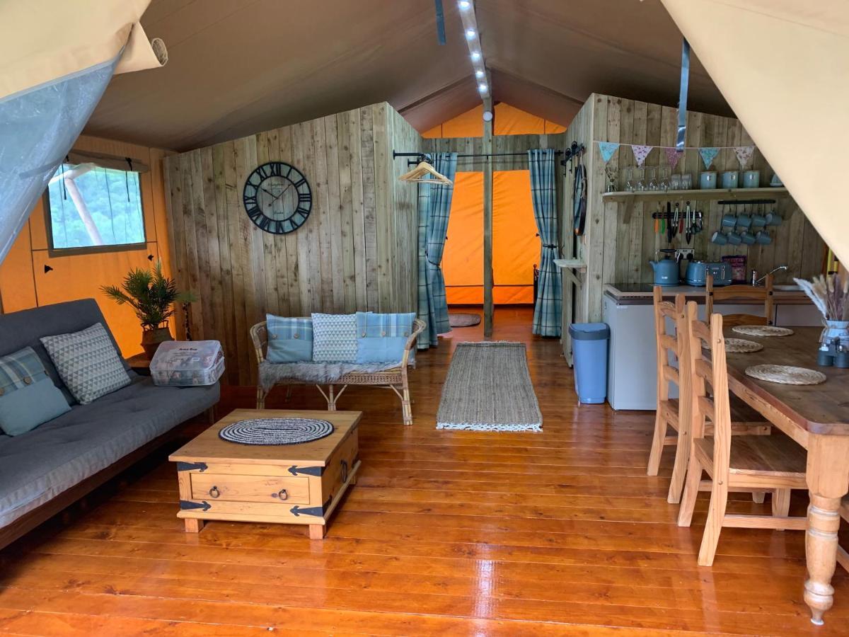 Mountain View Safari Tent With Hot Tub In The Heart Of Snowdonia Dolgellau Bagian luar foto
