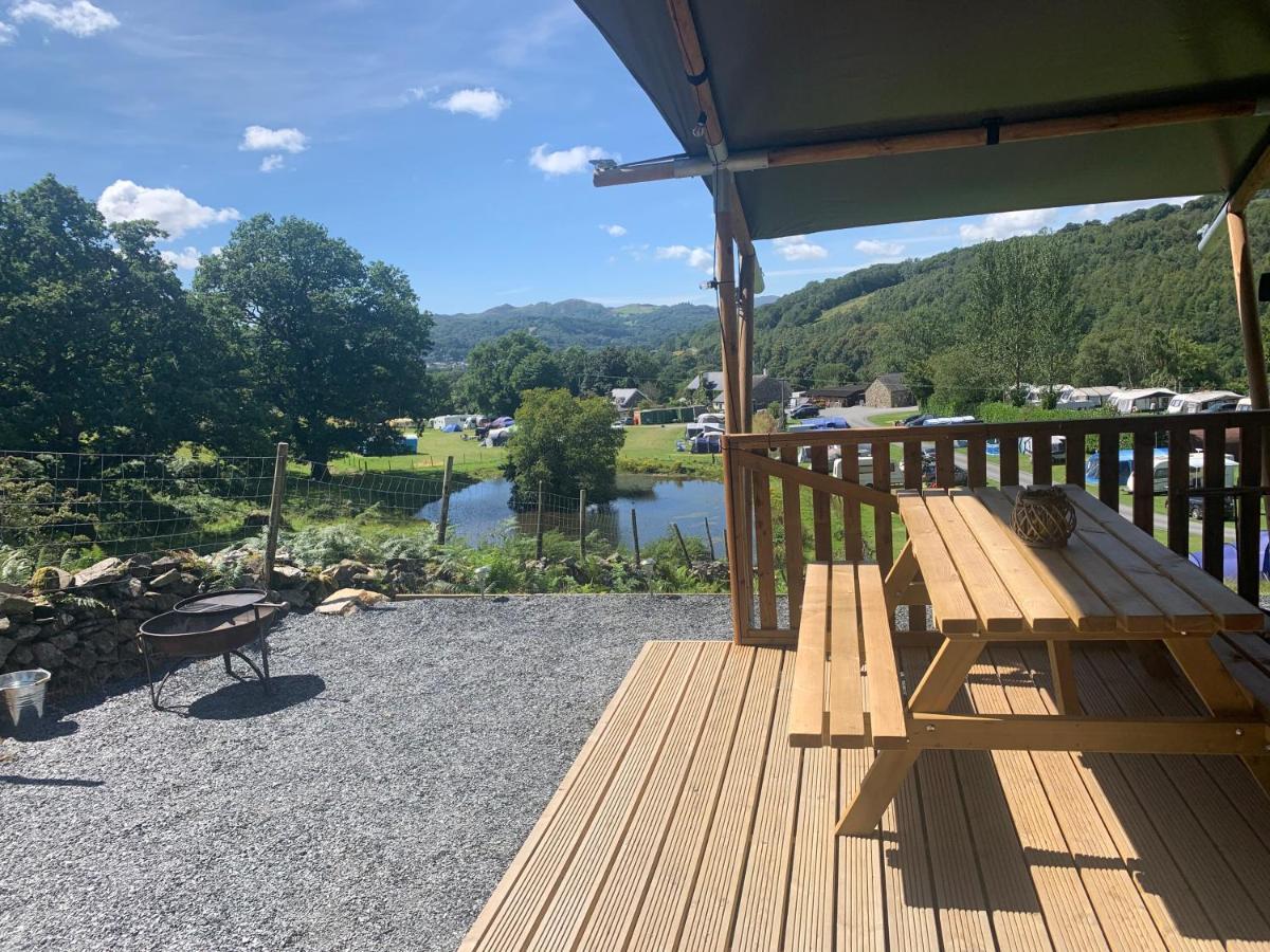 Mountain View Safari Tent With Hot Tub In The Heart Of Snowdonia Dolgellau Bagian luar foto