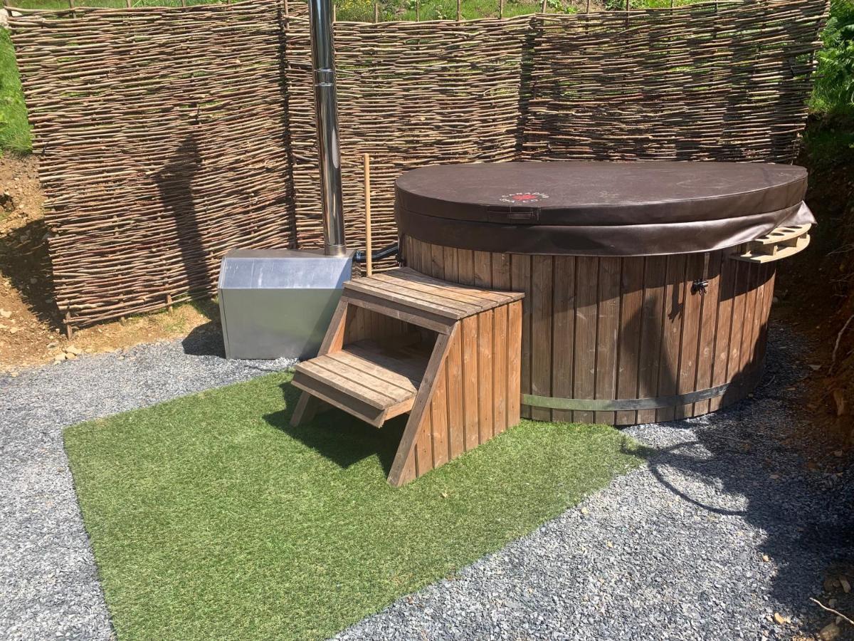 Mountain View Safari Tent With Hot Tub In The Heart Of Snowdonia Dolgellau Bagian luar foto